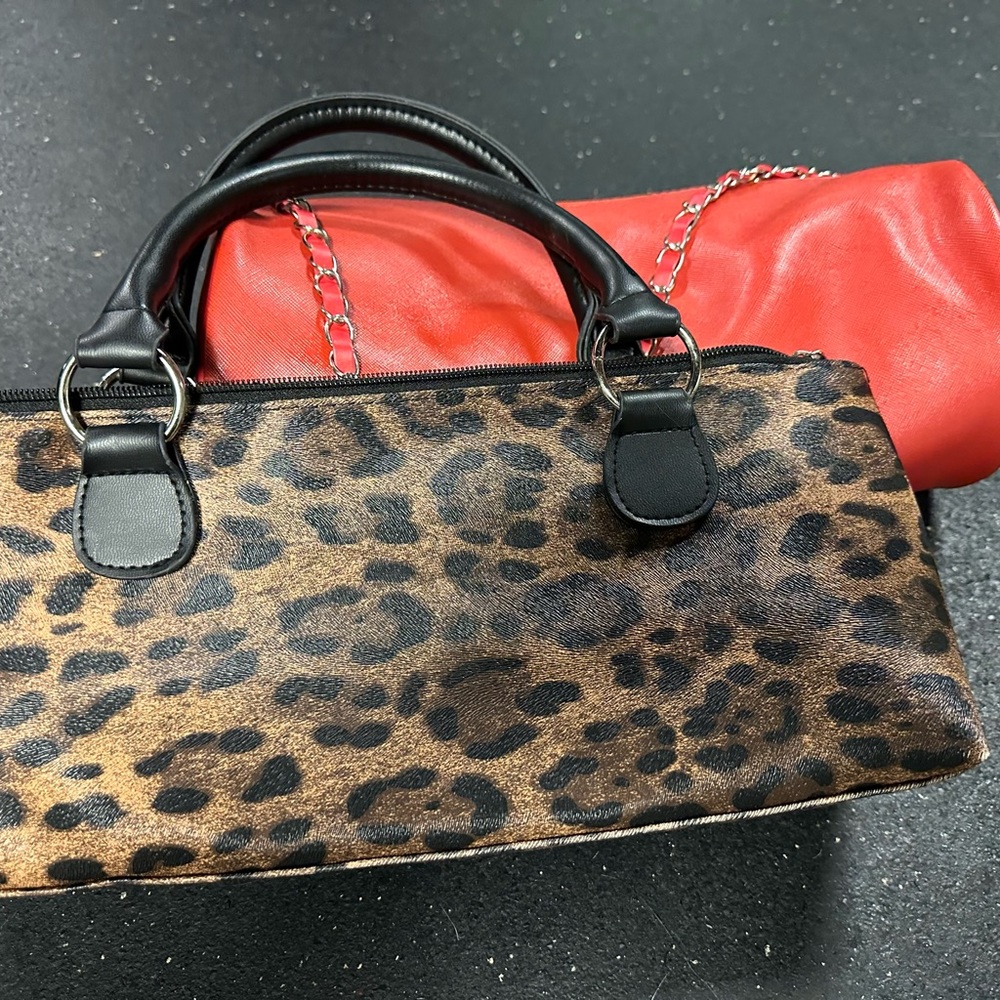 TWO Primeware Insulated Wine Clutch Bags